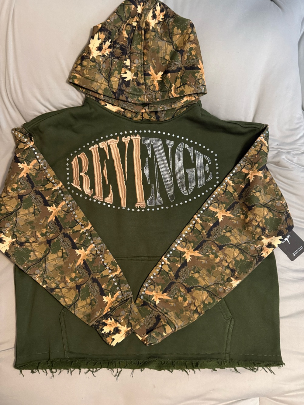 Copper Rivet REVENGE graphic Olive Green Camo Sleeve Hoodie Medium